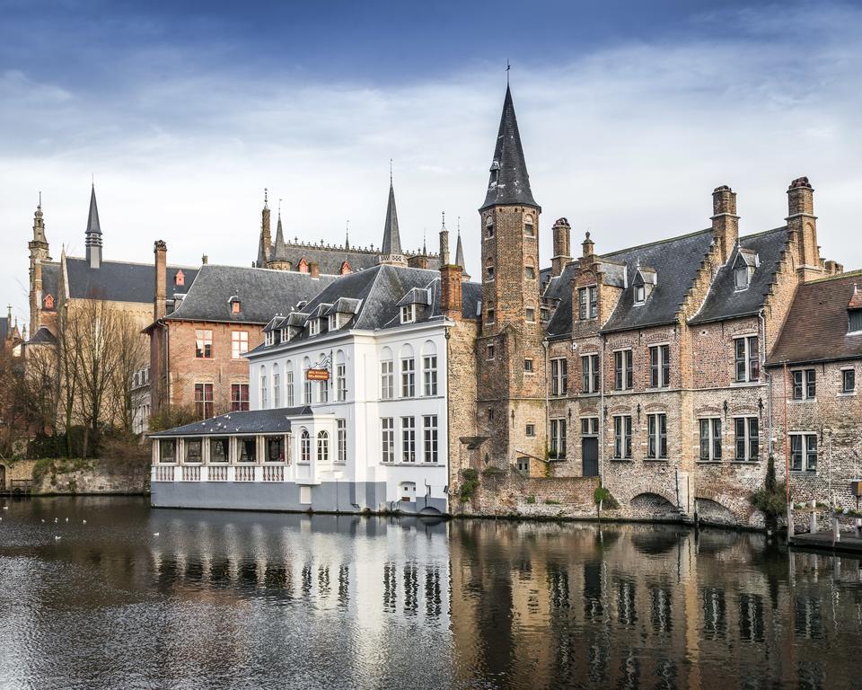 Odevaere - Charming & Luxurious With Terrace Apartment Brügge